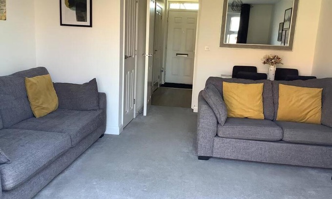 Tamworth House | Entire 2 bedroom house in Tamworth