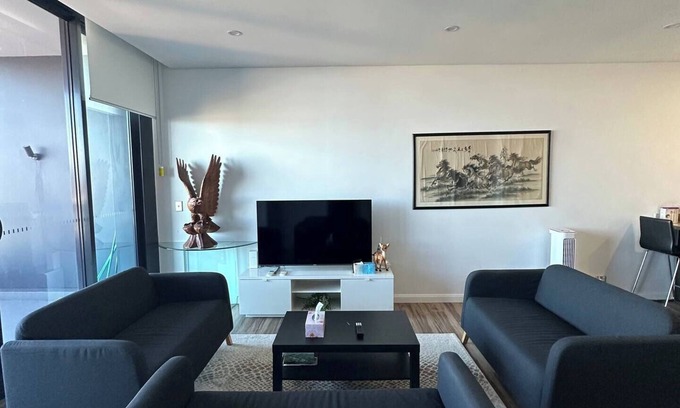 Pagewood Apartment | Entire 2BR Cozy Apartment near Beach and Shopping mall