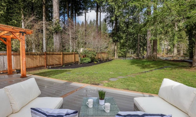 Tanner House | Entire 3 Bedroom Home On The Snoqualmie River
