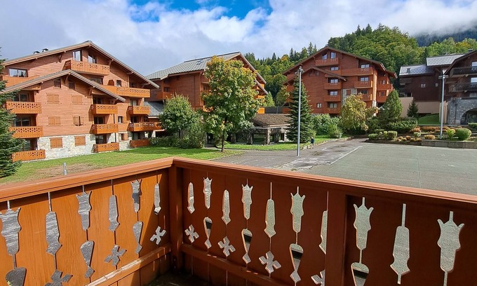 Les Carroz-d'Araches Apartment | Entire accommodation: apartment in residence with swimming pool