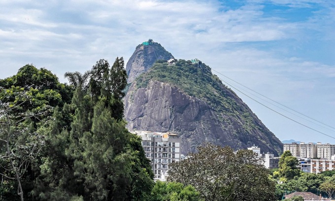 Zona Sul Apartment | Entire apt with pool and leisure area in BOTAFOGO