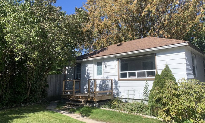 Orangeville House | Entire bungalow with 2 bedrooms,kitchen,washroom & privacy