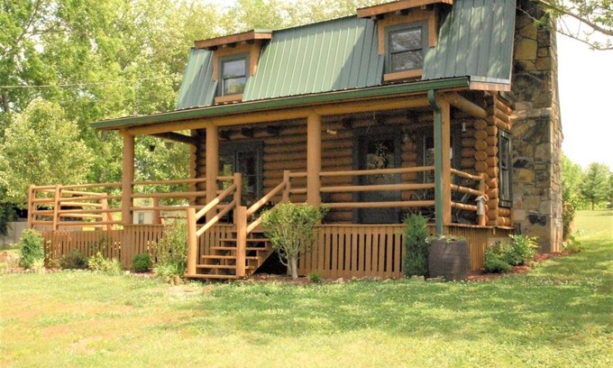 Maryville Cabin | Entire Cabin 15 mins to The Great Smoky Mountains