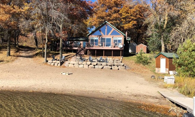 Motley Cabin | Entire Cabin on Lake Shamineau