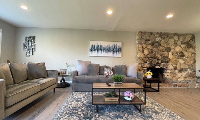 Shoreview House | Entire charming 3B2B house, 10 minutes to SFO