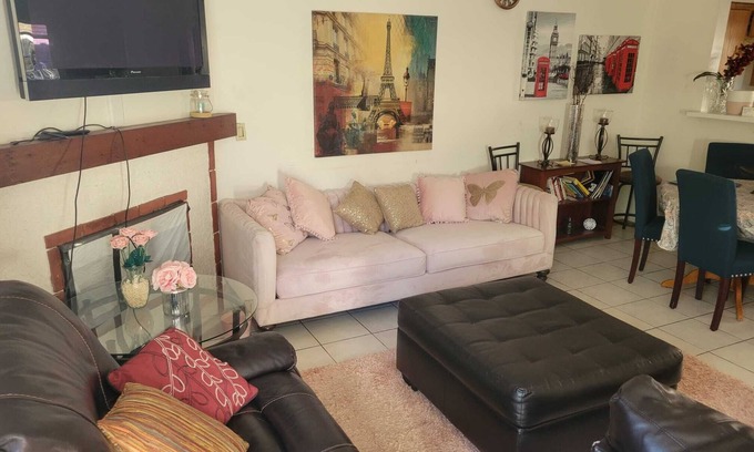 Pasadena Condo | Entire Condo. Caltech Area. 2 Bedroom, 2 1/2 Bath