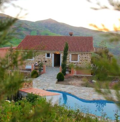 Al Hamra House | Entire cottage home in Larbaa Beni Hassen, Morocco