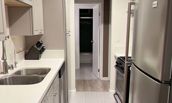 Walnut Apartment | Entire cozy 1B1B unit with golf courses view
