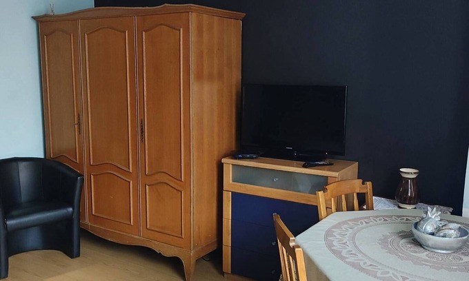 Koekelberg Apartment | Entire cozy three bedroom apartment in Bruxelles