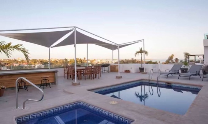 Colina del Sol House | Entire Home 6 Beds Sleeps 10 Pool Jacuzzi and Gym