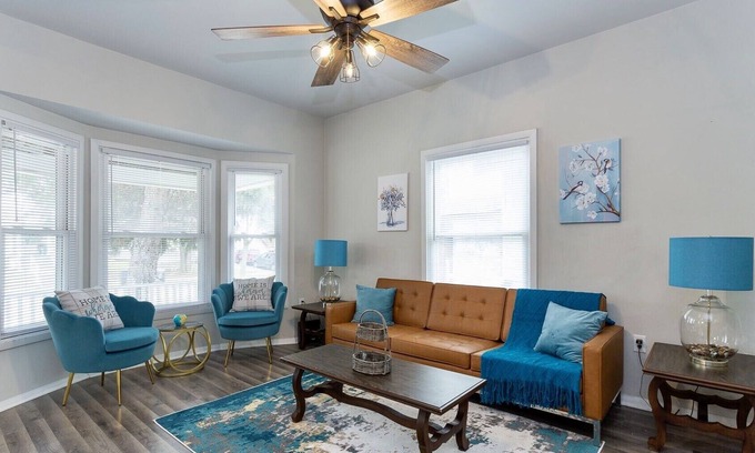 Grand Rapids House | Entire home 6 minutes from GR favorite spots