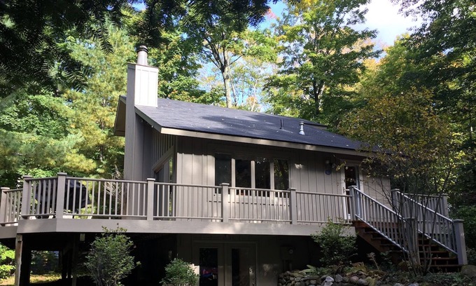 Birchwood Farms House | Entire Home! BIRCHWOOD - Golf, Pool, Fitness! Private setting!