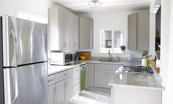 North Oak Park House | Entire Home- Oak Park Oasis in Central Sacramento 1mi from midtown & UCD Med Ctr