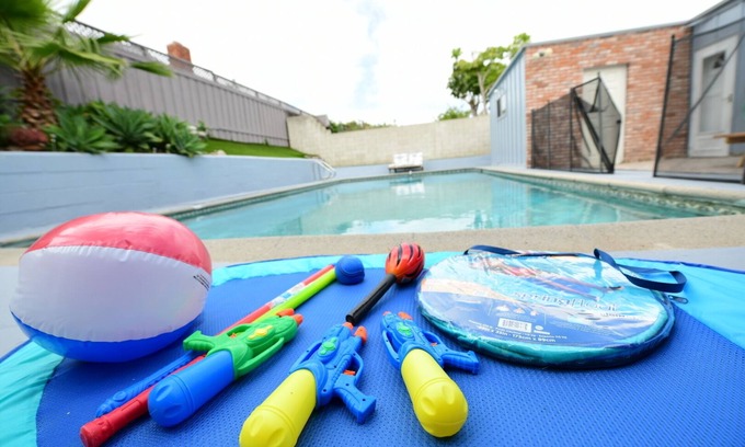 Serra Mesa House | Entire home, Pool, Free Parking, WiFi, Pets are allowed