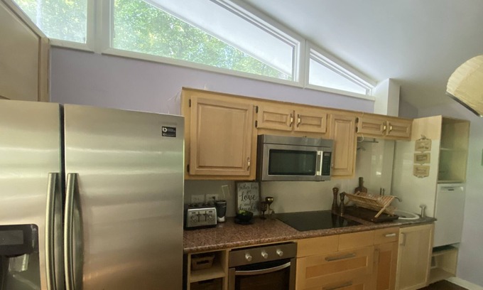 Northlake House | Entire Home Retreat Rustic Modern Style Women or Mothers with children only.