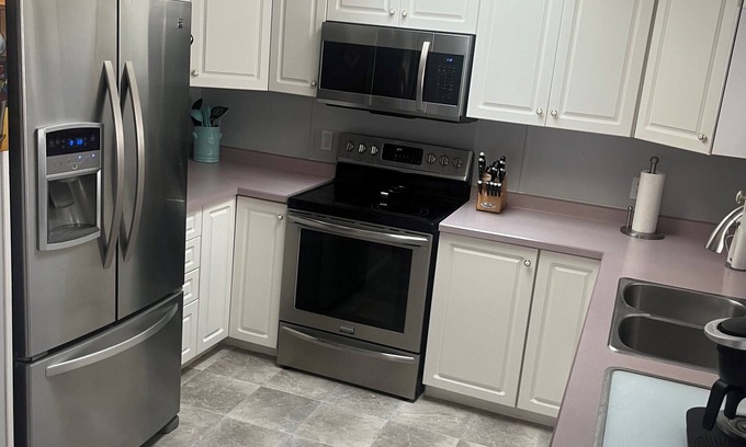 Prince George House | Entire home to yourself, 7 minutes to down town! All amenities you would need
