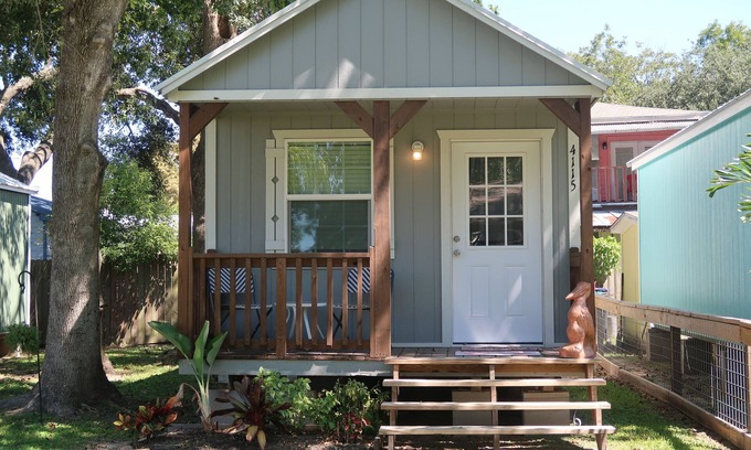 Bacliff Cabin | Entire Home to Your Self. Great Location Close to the Bay