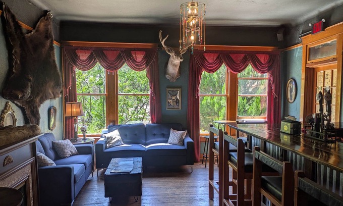 Bisbee House | Entire House-13 Bedrooms