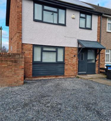 Ellesmere Port House | Entire House - Cheshire Oaks/Ellesmere Port