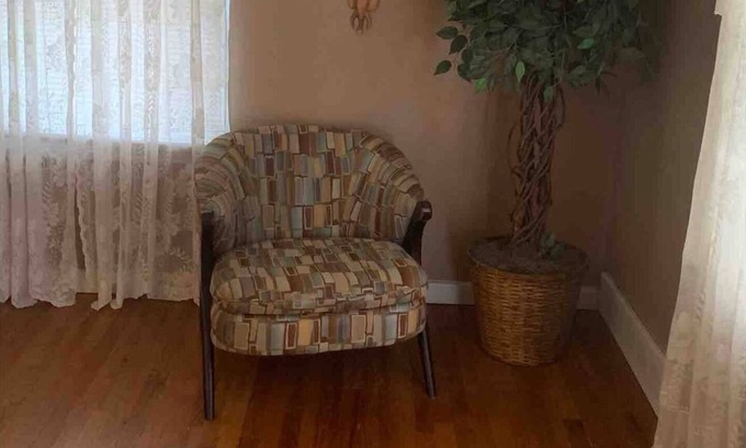 Alton House | Entire House Eagles Landing