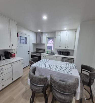 Trenton Apartment | Entire house in TRENTON
