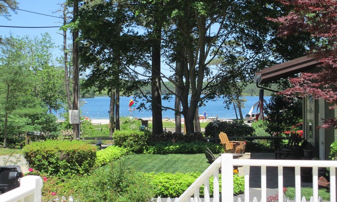 Mashpee House | Entire House on Peters Pond - Short walk to Private Beach