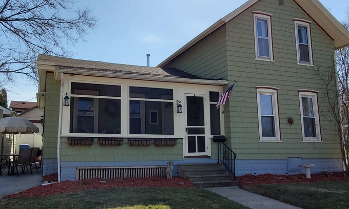 Winona House | Entire house rental