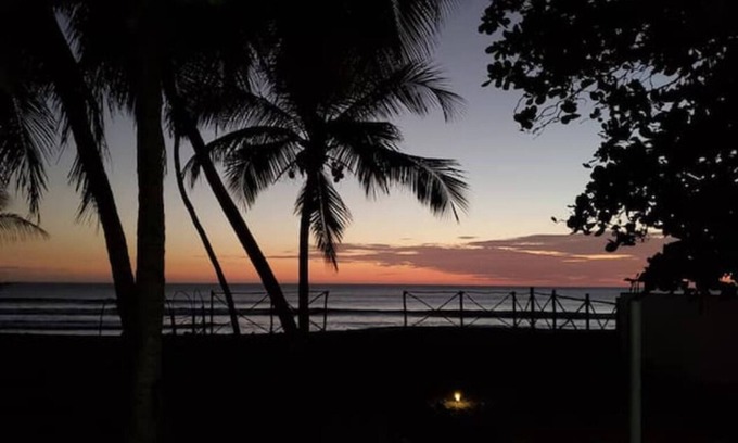 Poneloya House | Entire house, right on the beach, with a small pool.