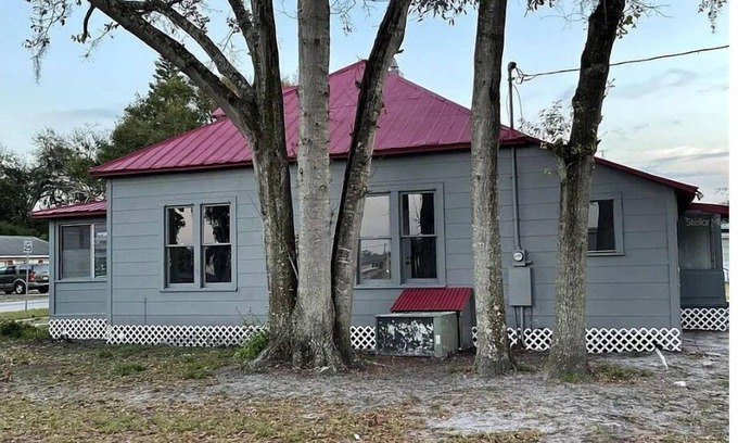 Saint Cloud House | Entire House