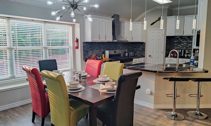 McKinney House | Entire Luxury 3 Bedroom Residential House