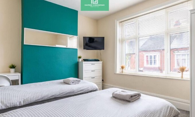 Welford House | Entire luxury beacon house!