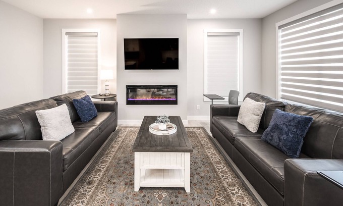 Northwest Calgary House | Entire Luxury New Build Single Home, Close to Banff and Bow River!
