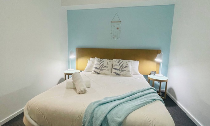 Darwin City Centre Apartment | Entire Mantra unit Darwin City