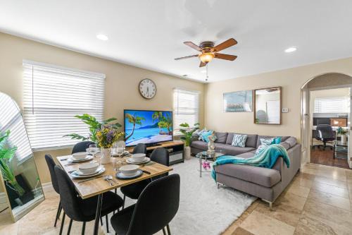 Rolando House | Entire Private 3-BR Ranch-Style with Backyard, Crib, King Bed, and Free Parking, Available Now