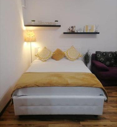 Popesti-Leordeni Apartment | Entire rental unit in București
