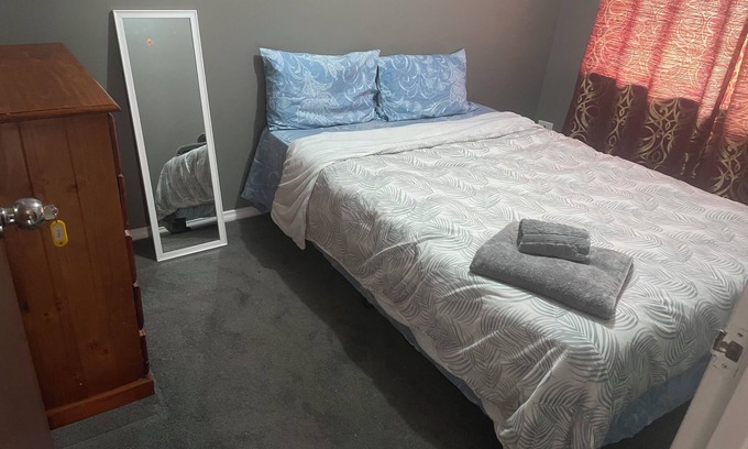 Somerville House | Entire Residential 3/2 Home and clean family home