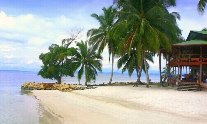 Bocas del Toro Resort | Entire Resort of Bocas Beachfront Lodge "BBL"