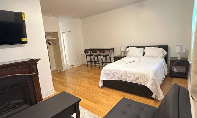 Columbia Heights Apartment | Entire-studio near Dupot Cir