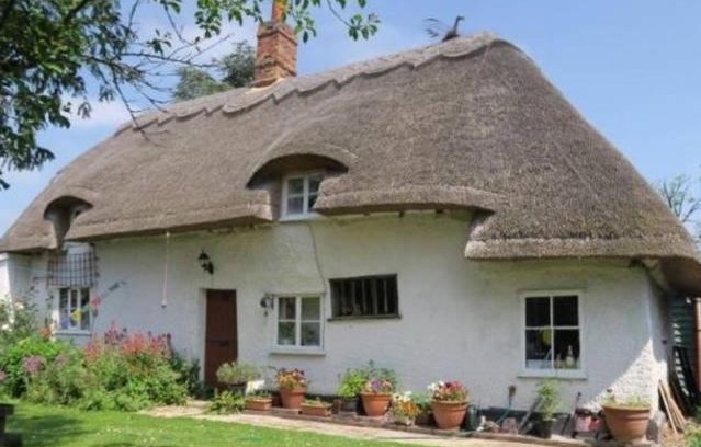 Melbourn House | Entire Thatched Cottage