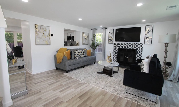 Springfield House | Entire Townhouse Springfield VA