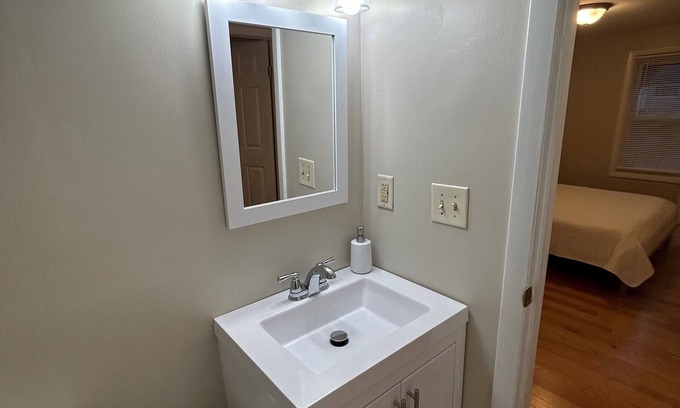 Waterford House | Entire Vacation Home in Waterford Connecticut
