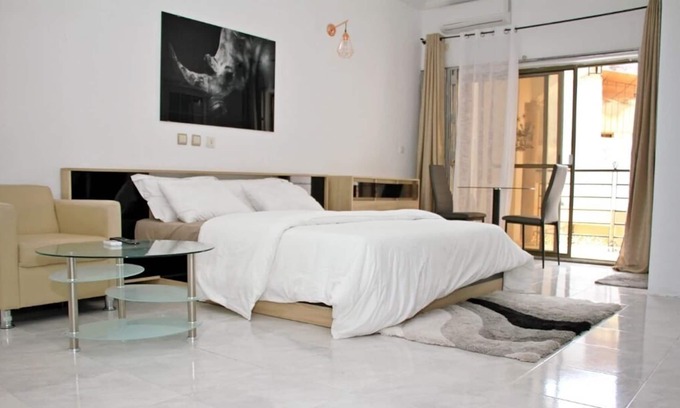 Akouedo Villa | Entire Villa 4 bedrooms-Riviera Bonoumin - near Abidjan Mall
