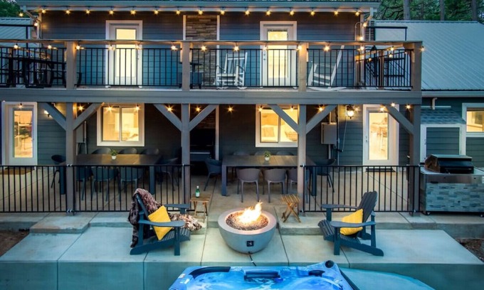 Alta House | Entire Villa in Sierra Mountains