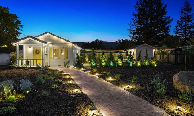 St. Helena House | Entire Wine Country Compound with Separate Office — all to yourself!