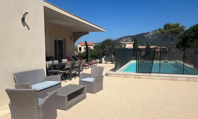 Marine de Saint Ambroggio House | Entre Calvi et L'ile Rousse 10 Minutes à Pied de la Plage, des Commerçants