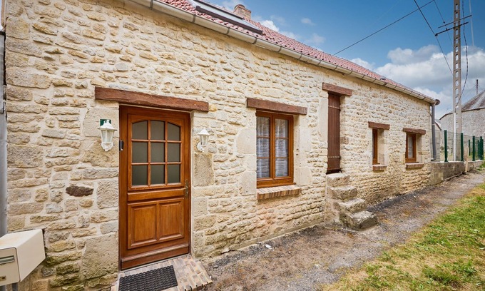 Saint-Come-du-Mont House | Entre Histoire et Marais - Proche Plage