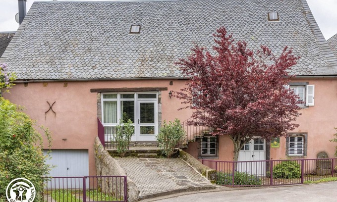 Vernines House | Entre Lacs et Volcans