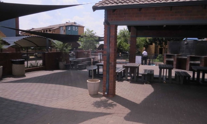 Pretoria Apartment | Enyoy this furnished Morden house with your family