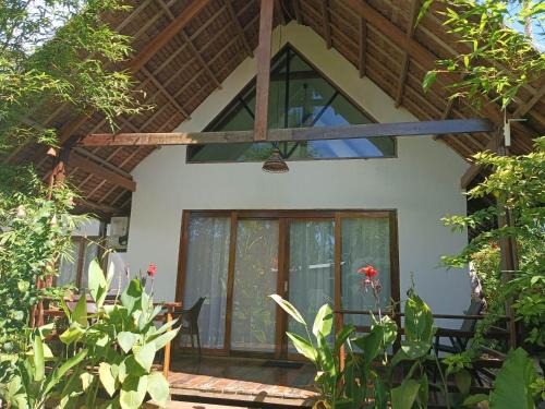 General Luna Villa | EPBliss Siargao