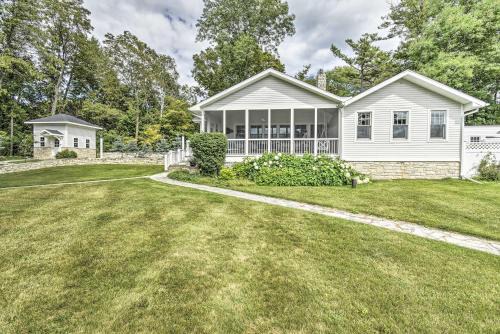 Ephraim House | Ephraim Home with Yard - Walk to Lake Michigan!